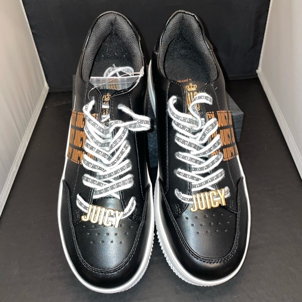 NWT Juicy Black/Gold tennis shoes
